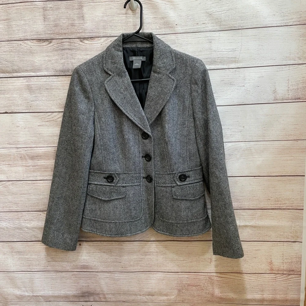 ANN TAYLOR WOOL BLEND HERRINGBONE‎ BLAZER